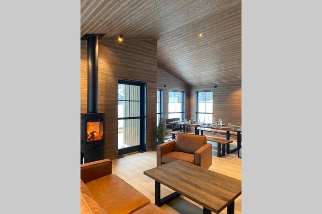 Hytte I Stryn Med Elbil Lader Exterior foto