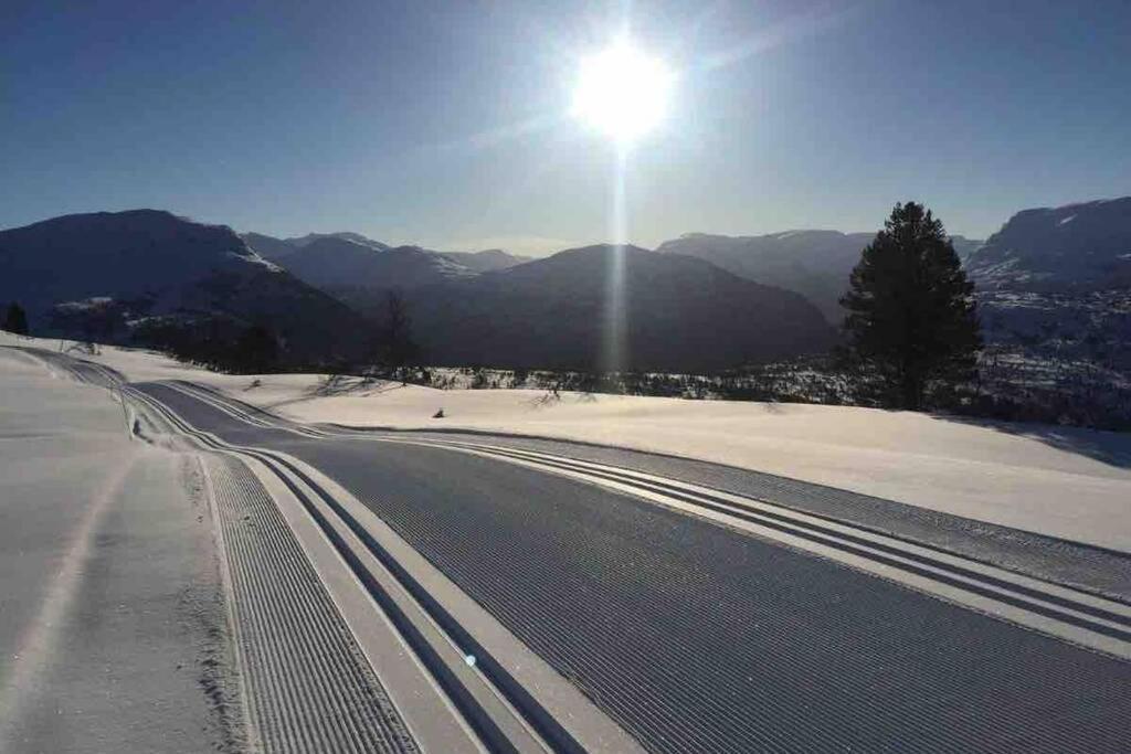 Hytte I Stryn Med Elbil Lader Exterior foto